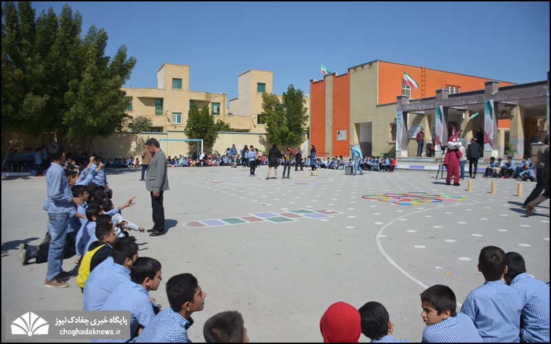 تصاویر برگزاری بازی های بومی محلی در مدرسه ادب عالیشهر | پایگاه خبری تحلیلی  چغادک نیوز