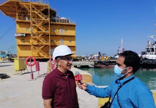 سکوی جدید میدان نفتی «فروزان» از بوشهر بارگیری شد / برداشت نفت ایران ‌افزایش می‌یابد