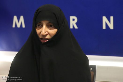 روحانی نمیتواند مشکلات را حل کند/ دولت نه «تدبیر» دارد نه «امید»