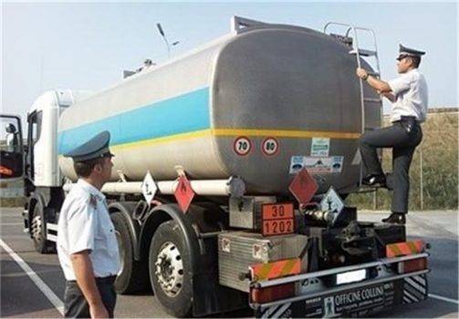 ۳۰ هزار لیتر سوخت قاچاق در محورهای مواصلاتی استان بوشهر کشف شد