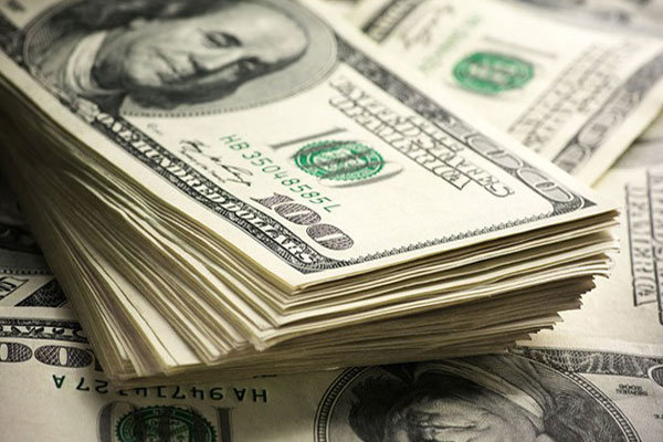 نرخ دلار به ۳۹۰۰ تومان بازگشت/سکه اندکی ارزان شد