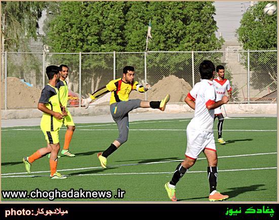 تابان با پیروزی مقابل امید در صدر جدول لیگ دسته اول فوتبال بخش مرکزی قرار گرفت