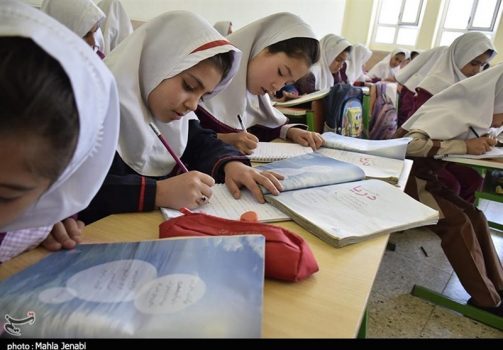 دریافت هرگونه وجه از دانشآموزان غیرقانونی است
