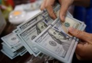 سایت‌های منتسب به دولت: نرخ دلار آزاد در حال سقوط به کانال ۱۲ هزار تومان