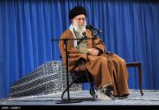 امام‌ خامنه‌ای: همه حواس‌شان را جمع کنند؛ ممکن است دشمن برای سال ۹۸ نقشه کشیده باشد