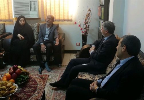 وزیر ارشاد با روزنامه نگار پیشکسوت بوشهری دیدار کرد