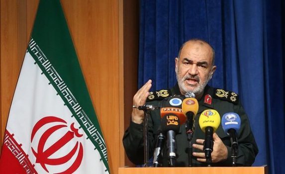 امروز در جنگ تمام عیار با دشمن هستیم/ در هیچ جنگی شکست نمیخوریم