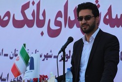 تنگستان جوانترین کادر مدیریتی فرمانداری در استان است