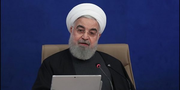 روحانی: مراسم ۲۲ بهمن به‌صورت نمادین و خودرویی برگزار می‌شود/ در چند مرحله باید به دنبال واکسیناسیون برویم