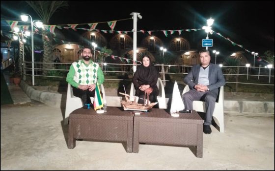 دهمین شب از مراسم دهه فجر با حضور بازیگر فیلم مستند زنان محله برگزار شد