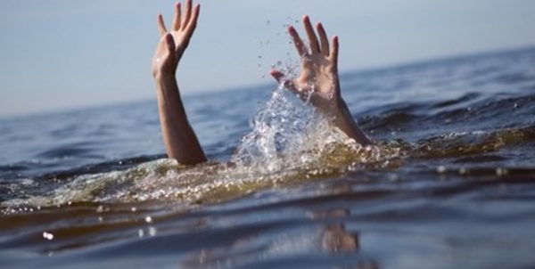 غرق شدن مرد ۵۵ ساله در ساحل گناوه
