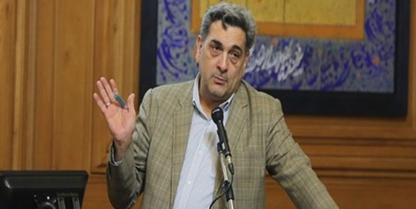 انتقاد شورای شهری ها از بی‌توجهی حناچی به وضعیت قرارداد کارکنان شهرداری