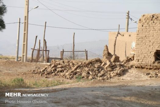 کمکرسانی به متاثران زلزله گناوه در ۳۴ روستا انجام شد