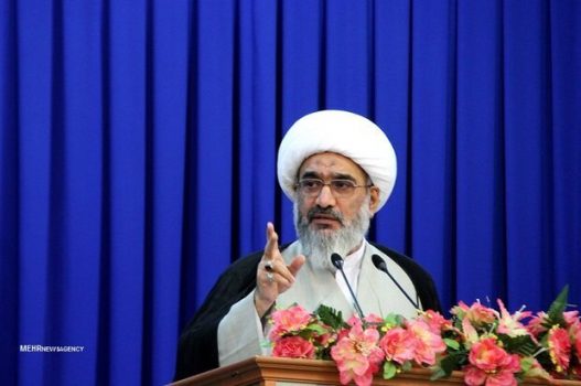 ظرفیتهای خلیج فارس استفاده شود/ لزوم رفع مشکلات کارگران