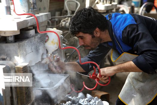 ۲۰۸۶ واحد صنعتی تعطیل و نیمهتعطیل از ابتدای دولت سیزدهم احیا شد