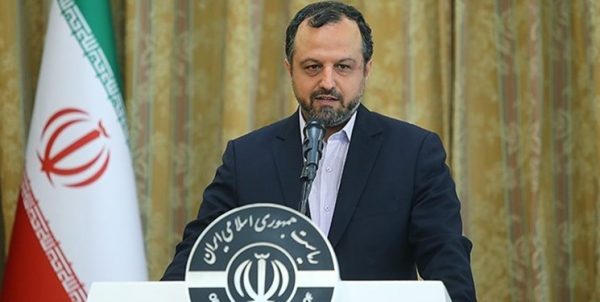 خاندوزی: دولت یارانه نان را حذف نخواهد کرد