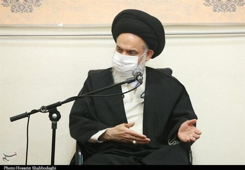 ضرورت حضور روحانیون در مدارس برای انس بیشتر دانشآموزان با آموزههای اسلامی