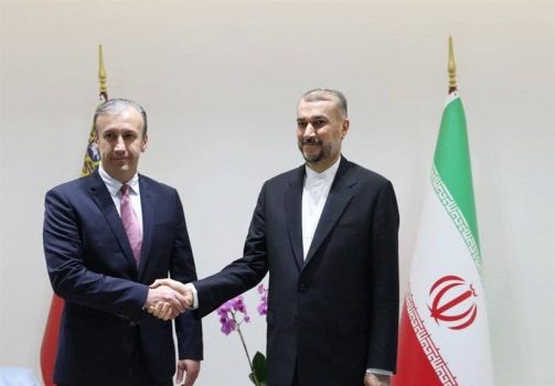 ابراز تمایل وزیر نفت ونزوئلا بر همکاریهای نزدیک با ایران در حوزه انرژی