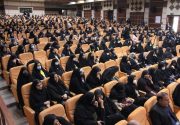 مشارکت ۱۰۰۰ دانش‌آموز بوشهری در همایش «دختران فاطمی، رهروان زینبی» +تصویر