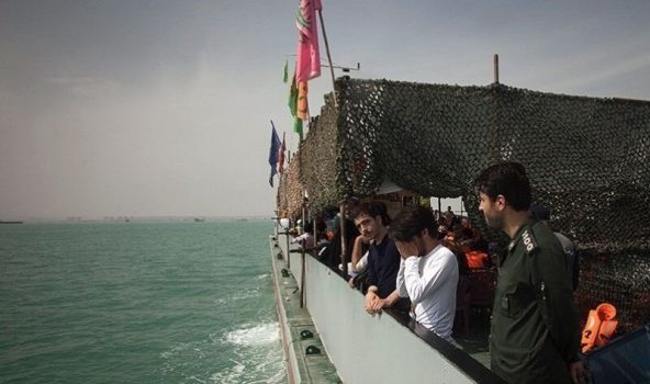 اعزام کاروانهای راهیان نور دریایی به جزیره خارگ آغاز شد