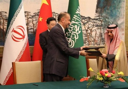 امضای بیانیه مشترک وزرای خارجه ایران و عربستان/ توافق برای بازگشایی نمایندگیهای دو کشور