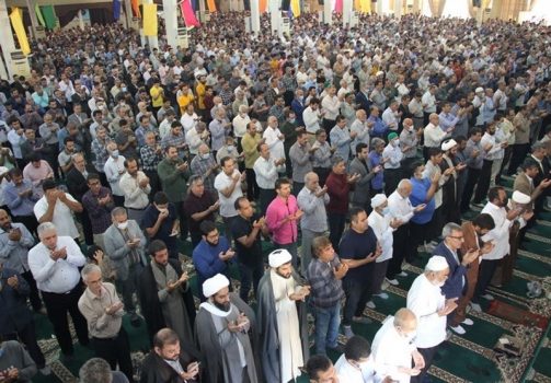 برگزاری نماز عید فطر در بوشهر به شکرانه یک ماه بندگی خالصانه + عکس
