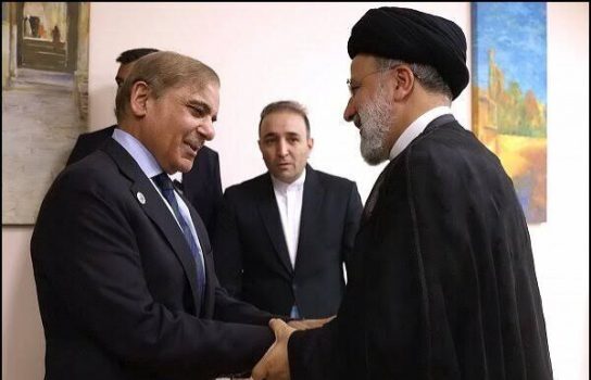 دعوت شهباز شریف از آیتالله رئیسی برای سفر به پاکستان