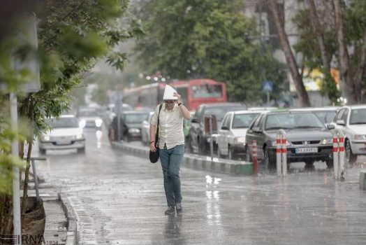 فعالیت سامانه بارشی امروز در ۱۰ استان تشدید میشود/ بارشها تا شنبه ادامه دارد