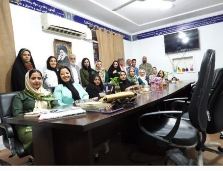 پنجاهمین نشست ادبی ساختار رویش در بوشهر برگزار شد