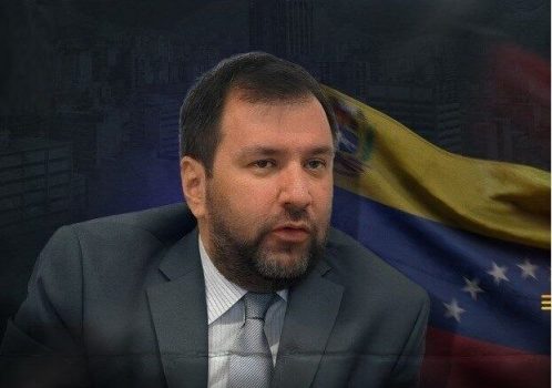 وزیر خارجه ونزوئلا: تهران منبع توازن در منطقه اوراسیا/مردم کاراکاس عاشق انقلاب ایران هستند