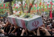 تشییع باشکوه پیکر یک فرمانده پلیس در بندرعباس/ پیکر شهید “پناهی‌فرد” به لرستان منتقل شد + فیلم