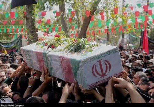 تشییع باشکوه پیکر یک فرمانده پلیس در بندرعباس/ پیکر شهید “پناهیفرد” به لرستان منتقل شد + فیلم