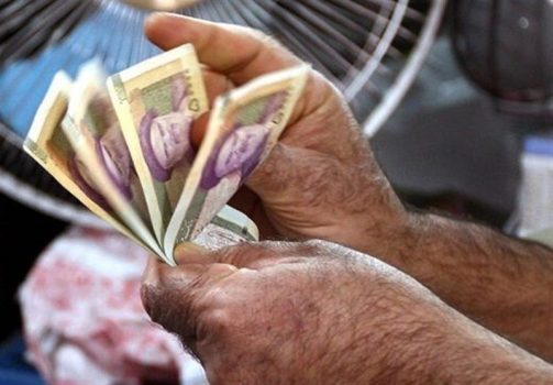 اصرار بینتیجه کارگران برای برگزاری جلسه شورای عالی کار