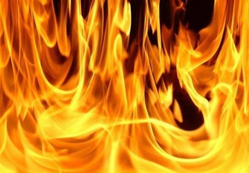 آتشسوزی ساختمان نیمهکاره در خیابان شریعتی