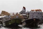 شناور حامل پوشاک خارجی قاچاق در بوشهر توقیف شد