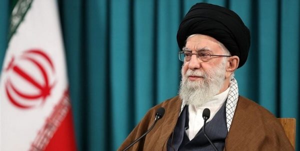 جمعی از بانوان با رهبر معظم انقلاب اسلامی دیدار میکنند