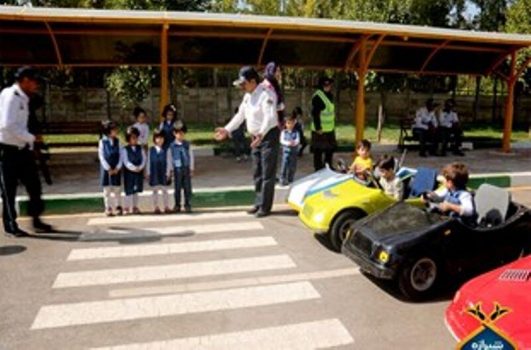 کودکان کار در بوشهر آموزش پارک ترافیک دیدند