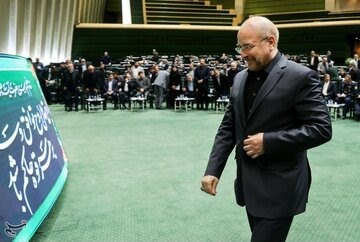 قالیباف با ۲۱۹ رأی موافق، رئیس مجلس ماند/ کاندیدای تندروها شکست خورد