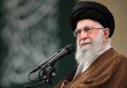 هشدار امام خامنه‌ای به ورود نظامی آمریکا در جنگ
