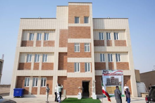 گناوه در هفته دولت صاحب امکانات درمانی جدید شد؛ بهرهبرداری از پانسیون پزشکان و دستگاههای دیالیز