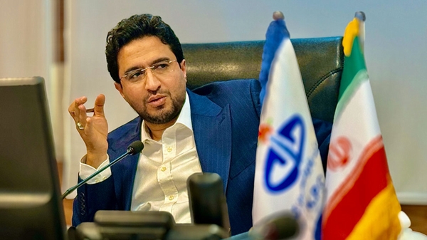 قدردانی مدیرعامل پتروشیمی خارک از تلاش کارکنان به مناسبت ۸ دی، روز صنعت پتروشیمی