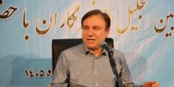 حاشیه نگاری مراسم روز خبرنگار در بوشهر/مراسم تجلیل از خبرنگاران به مراسم آمادگی جسمانی و دیدار با استاندار تغییر یافت