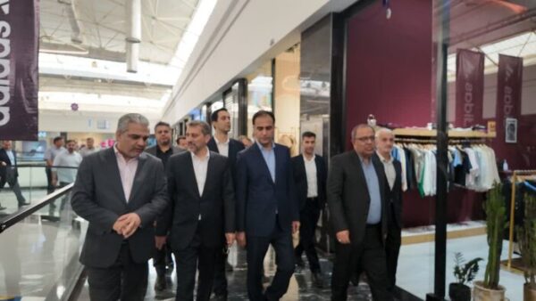 تأکید دبیر شورای عالی مناطق آزاد بر حمایت از بوشهر مال/ بوشهر می تواند به قطب تجارت و گردشگری تبدیل شود