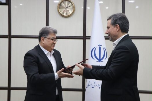پازارگاد پای کار نخبگان بوشهری؛ تجلیل آموزشوپرورش از دکتر شیخان